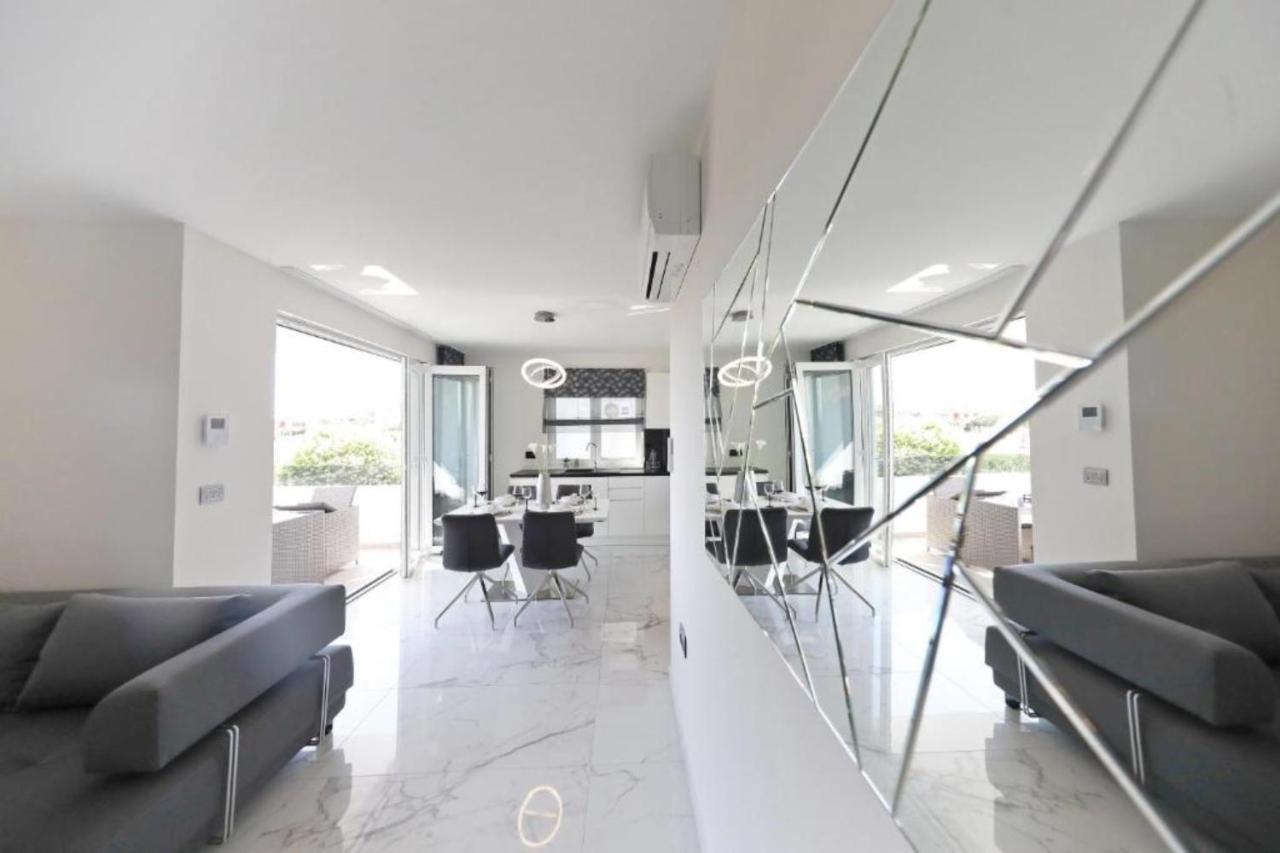 Luxury Majpruz Suites I Ζαντάρ Εξωτερικό φωτογραφία